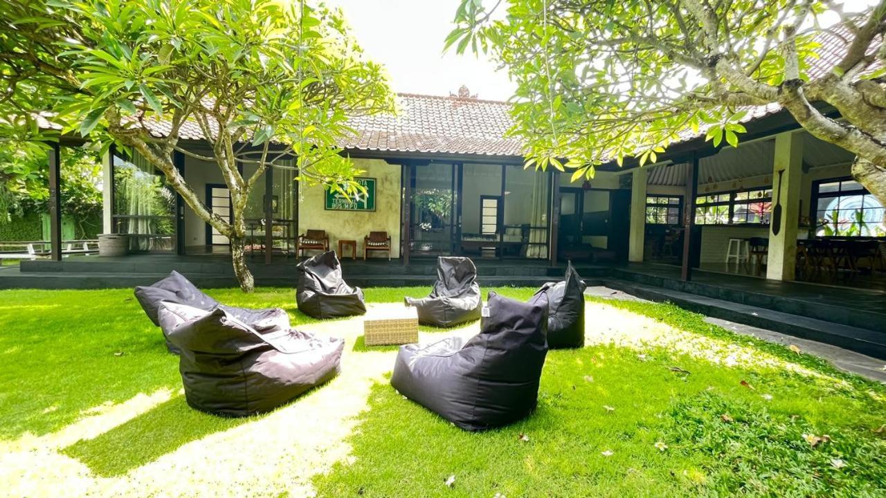 Holiday Beautiful Villa 4 Bedroom Garden View Canggu Экстерьер фото